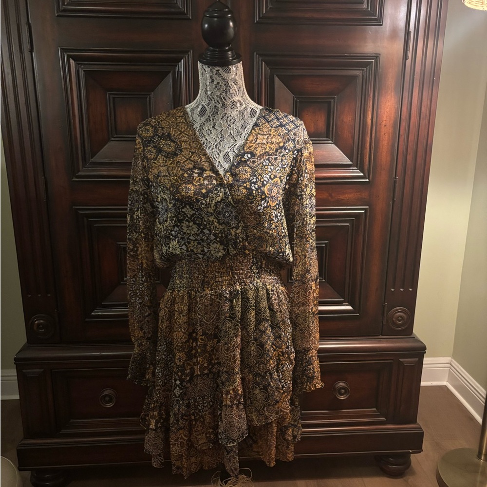 MICHAEL Michael Kors Cream and Brown Pleated Long Sleeve Sundress